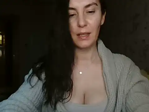 Snapshot of KatalinaQE chatting on October 22, 4:45 am KatalinaQE online show from October 22, 4:45 am