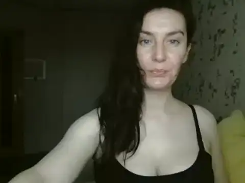 Snapshot of KatalinaQE chatting on September 18, 6:16 am KatalinaQE online show from September 18, 6:16 am