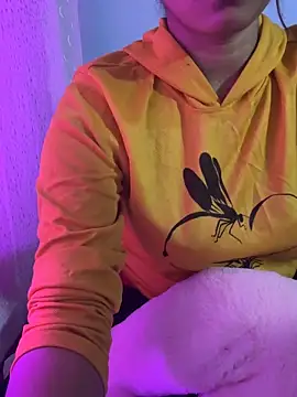 sexy-sukriti online show from November 13, 7:23 am