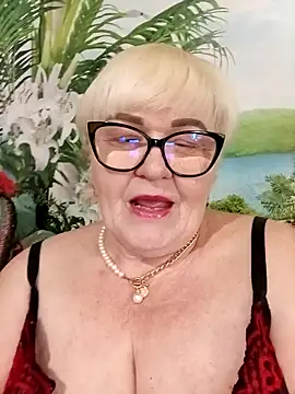 VioletSweet5566 online show from May 20, 12:02 pm