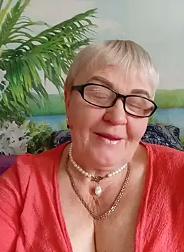 VioletSweet5566 online show from October 11, 11:11 am