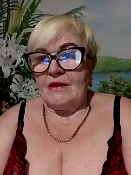 VioletSweet5566 online show from February 24, 7:04 pm