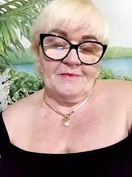 VioletSweet5566 online show from May 17, 1:33 pm