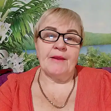 VioletSweet5566 online show from October 25, 8:02 am