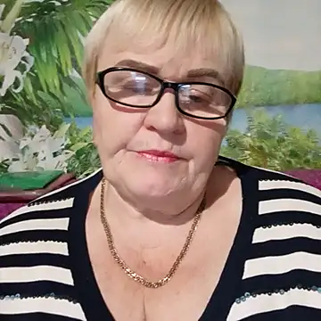 VioletSweet5566 online show from October 31, 7:54 pm