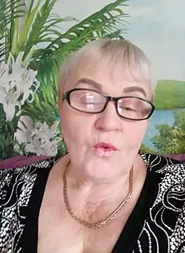 VioletSweet5566 online show from October 6, 1:23 pm