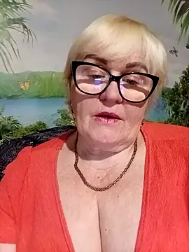 VioletSweet5566 online show from April 4, 6:58 pm