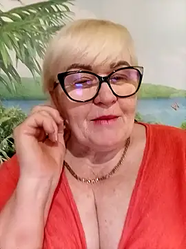 VioletSweet5566 online show from April 3, 1:39 pm