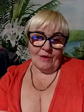 VioletSweet5566 online show from February 14, 8:42 pm