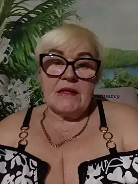 VioletSweet5566 online show from March 12, 6:12 pm