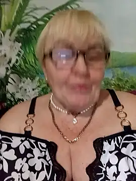 VioletSweet5566 online show from January 18, 1:47 pm