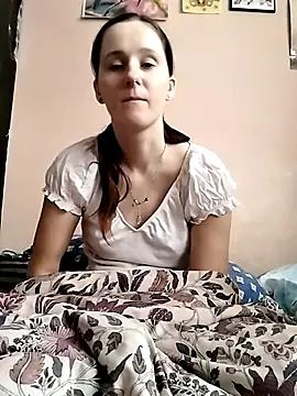 Snapshot of HardCouple33 chatting on February 18, 7:49 am HardCouple33 online show from February 18, 7:49 am