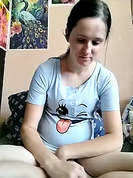 Snapshot of HardCouple33 chatting on June 2, 7:08 am HardCouple33 online show from June 2, 7:08 am