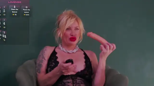 NatashaIvacenko online show from November 15, 4:05 am