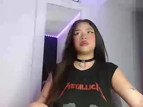Snapshot of reina_reina chatting on September 14, 10:10 pm reina reina online show from September 14, 10:10 pm