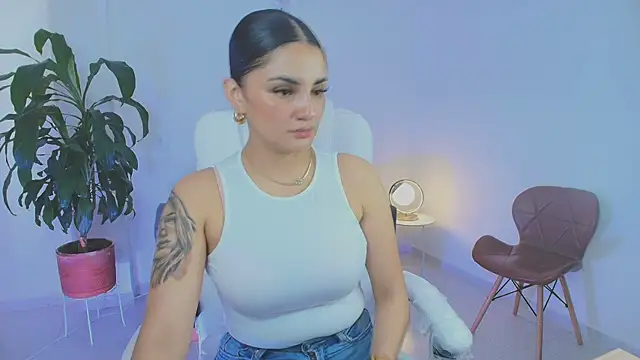 Julieta92  online show from May 8, 9:07 pm