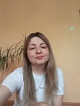 Snapshot of Kate2891 chatting on June 4, 5:01 am Kate2891 online show from June 4, 5:01 am