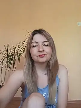 Snapshot of Kate2891 chatting on June 8, 5:08 am Kate2891 online show from June 8, 5:08 am