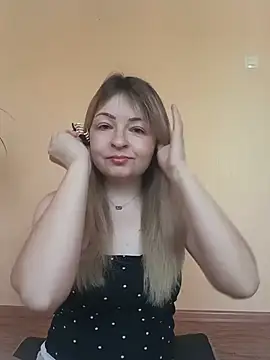 Snapshot of Kate2891 chatting on July 6, 5:03 am Kate2891 online show from July 6, 5:03 am