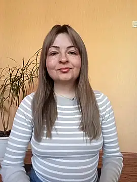 Snapshot of Kate2891 chatting on May 3, 5:01 am Kate2891 online show from May 3, 5:01 am