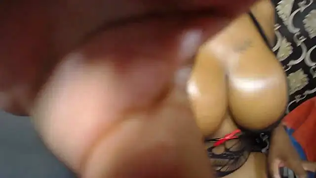 Snapshot of Ozimpho chatting on November 20, 5:30 am Ozimpho online show from November 20, 5:30 am