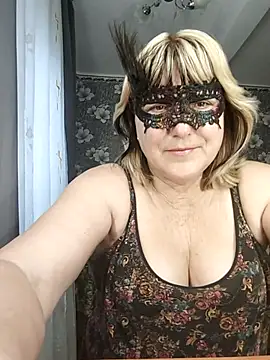 AliceGold5231 online show from April 11, 5:26 am