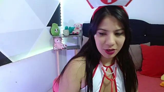 SamantaSweett  online show from January 15, 1:03 pm