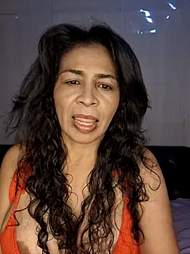 Snapshot of floresblancas chatting on November 29, 11:21 am floresblancas online show from November 29, 11:21 am