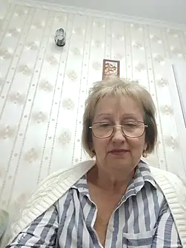 AlikaSwan5821 online show from November 14, 8:45 pm