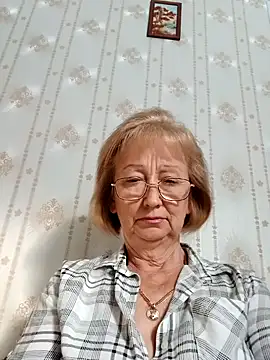 AlikaSwan5821 online show from October 4, 1:34 pm