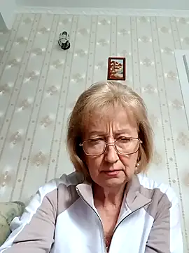 AlikaSwan5821 online show from October 6, 1:34 pm