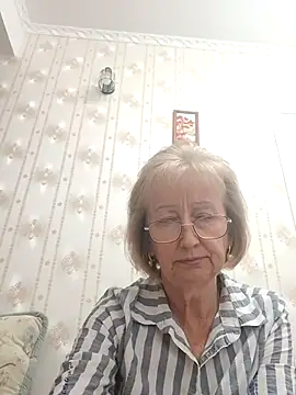 AlikaSwan5821 online show from October 7, 1:45 pm