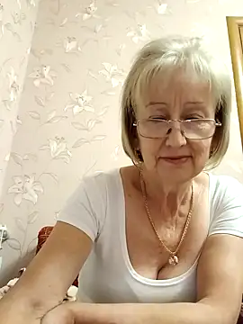 AlikaSwan5821 online show from September 13, 1:55 pm