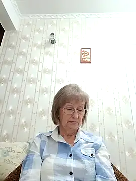 AlikaSwan5821 online show from October 13, 6:31 pm