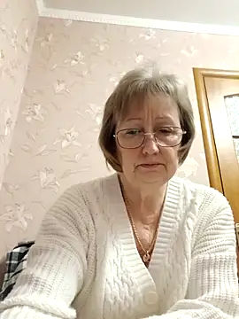 AlikaSwan5821 online show from February 14, 5:35 pm