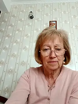 AlikaSwan5821 online show from September 28, 1:07 pm