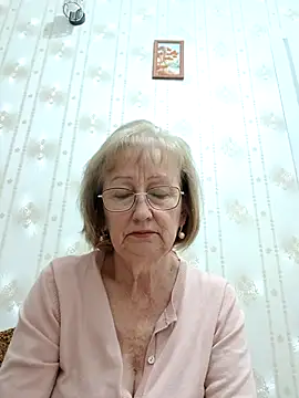 AlikaSwan5821 online show from November 7, 8:57 pm