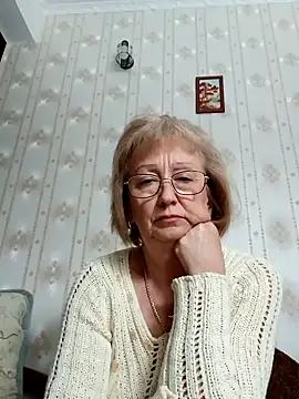 AlikaSwan5821 online show from October 9, 1:33 pm