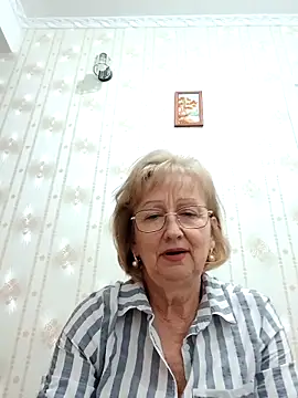 AlikaSwan5821 online show from November 2, 2:00 pm