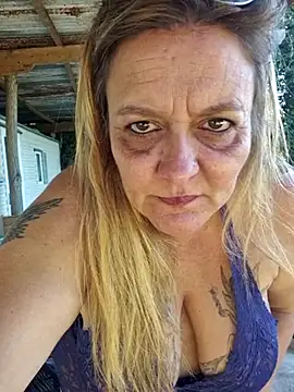 Snapshot of Misspapillon1840 chatting on October 12, 2:18 pm Misspapillon1840 online show from October 12, 2:18 pm