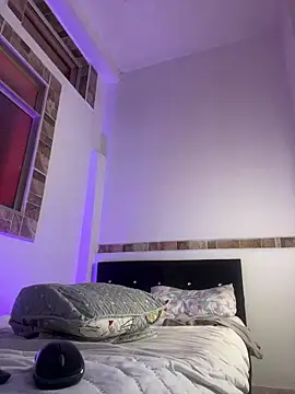 Snapshot of max_valiant1 chatting on November 10, 4:34 pm max valiant1 online show from November 10, 4:34 pm