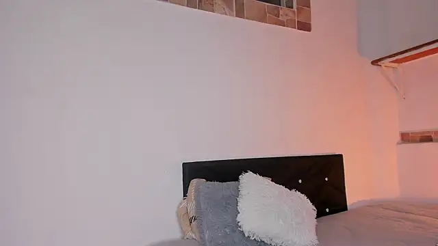 Snapshot of max_valiant1 chatting on September 13, 11:38 pm max valiant1 online show from September 13, 11:38 pm