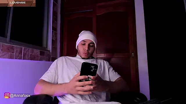 max valiant1 online show from January 13, 4:38 am