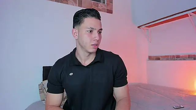 Snapshot of max_valiant1 chatting on September 19, 6:12 pm max valiant1 online show from September 19, 6:12 pm