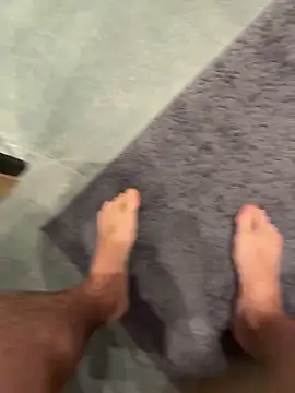 Snapshot of cumshot_foryou chatting on February 18, 9:44 pm cumshot foryou online show from February 18, 9:44 pm