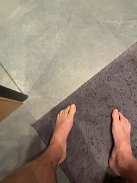 Snapshot of cumshot_foryou chatting on February 17, 9:56 pm cumshot foryou online show from February 17, 9:56 pm