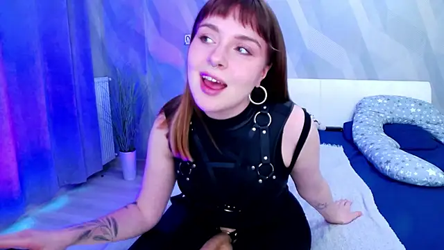 Snapshot of real_bdsm_couple chatting on April 29, 3:49 pm real bdsm couple online show from April 29, 3:49 pm