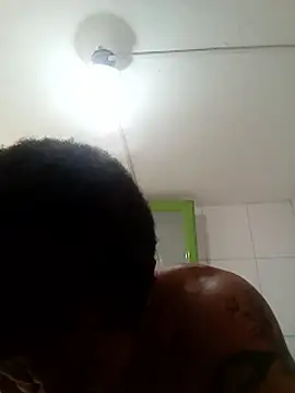 moreno25centimetro online show from December 15, 2:45 pm