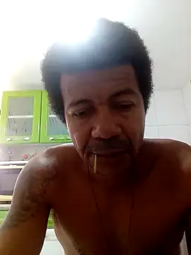 moreno25centimetro online show from December 19, 2:30 pm