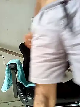 moreno25centimetro online show from February 5, 10:33 am